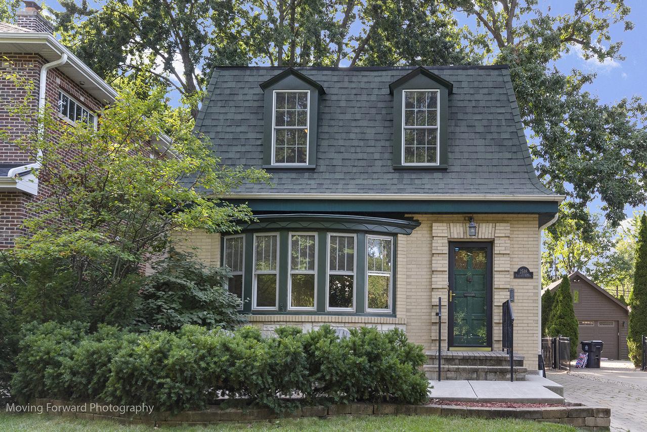 2518 Ridgeway Ave., Evanston, IL 60201