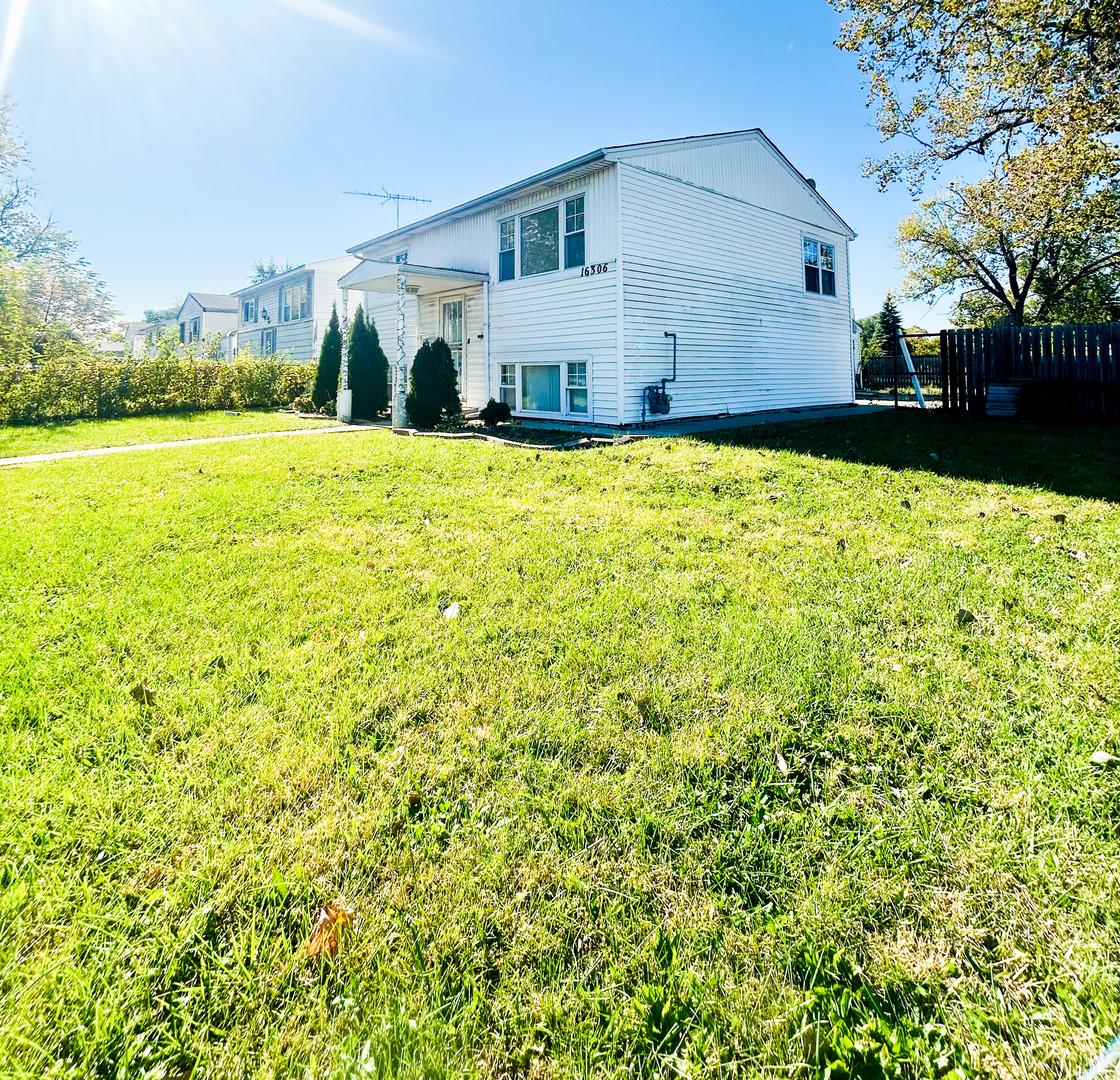 16306 Park Ave., Markham, IL 60428