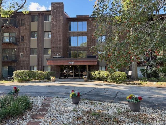 14647 Greenwood Rd. #312, Dolton, IL 60419