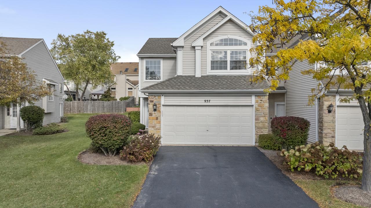 937 Mesa Dr., Lake In The Hills, IL 60156