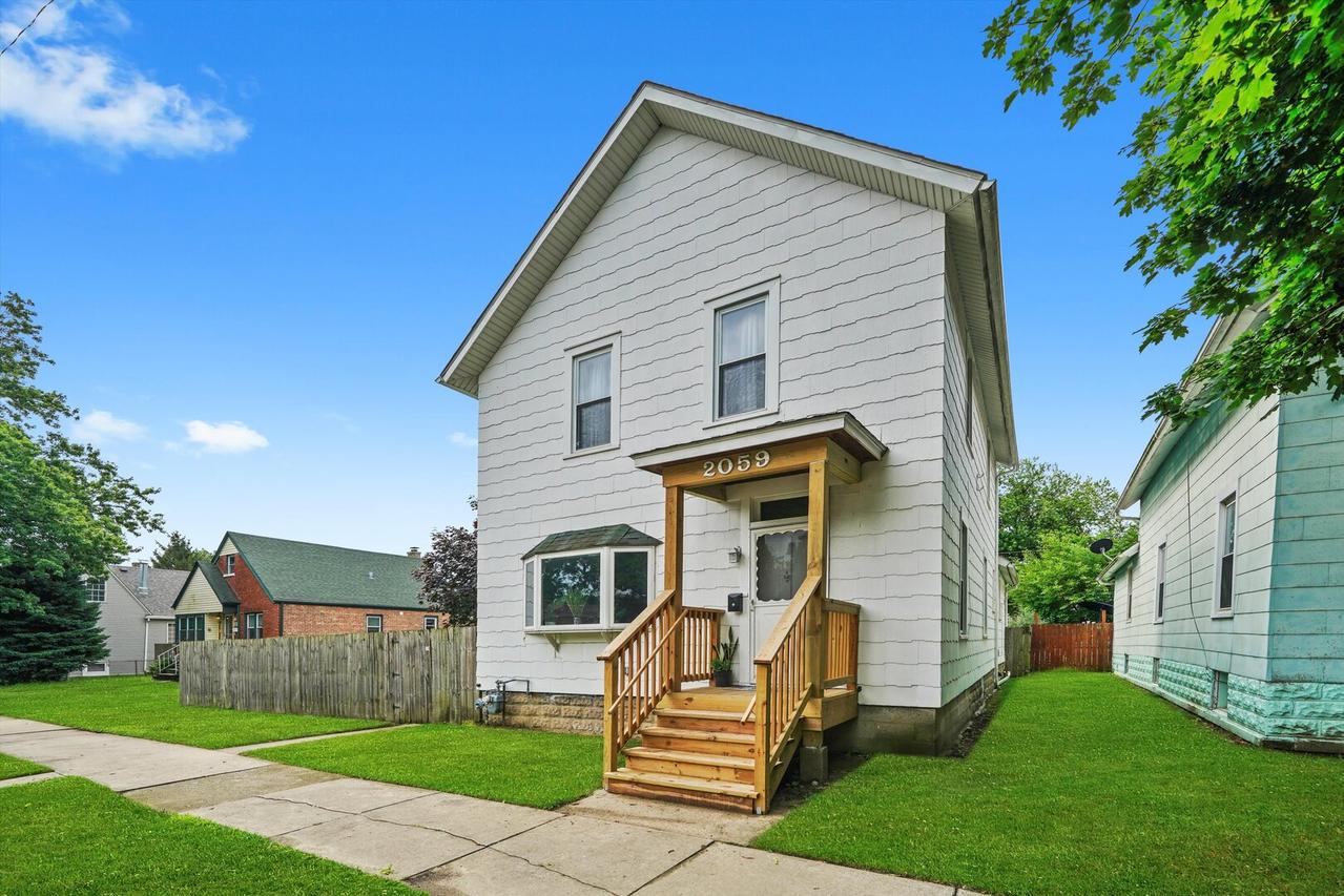 2059 Market St., Blue Island, IL 60406