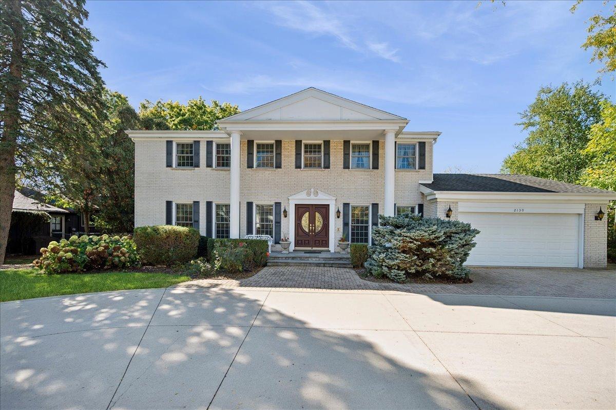 2130 Magnolia Ln., Highland Park, IL 60035