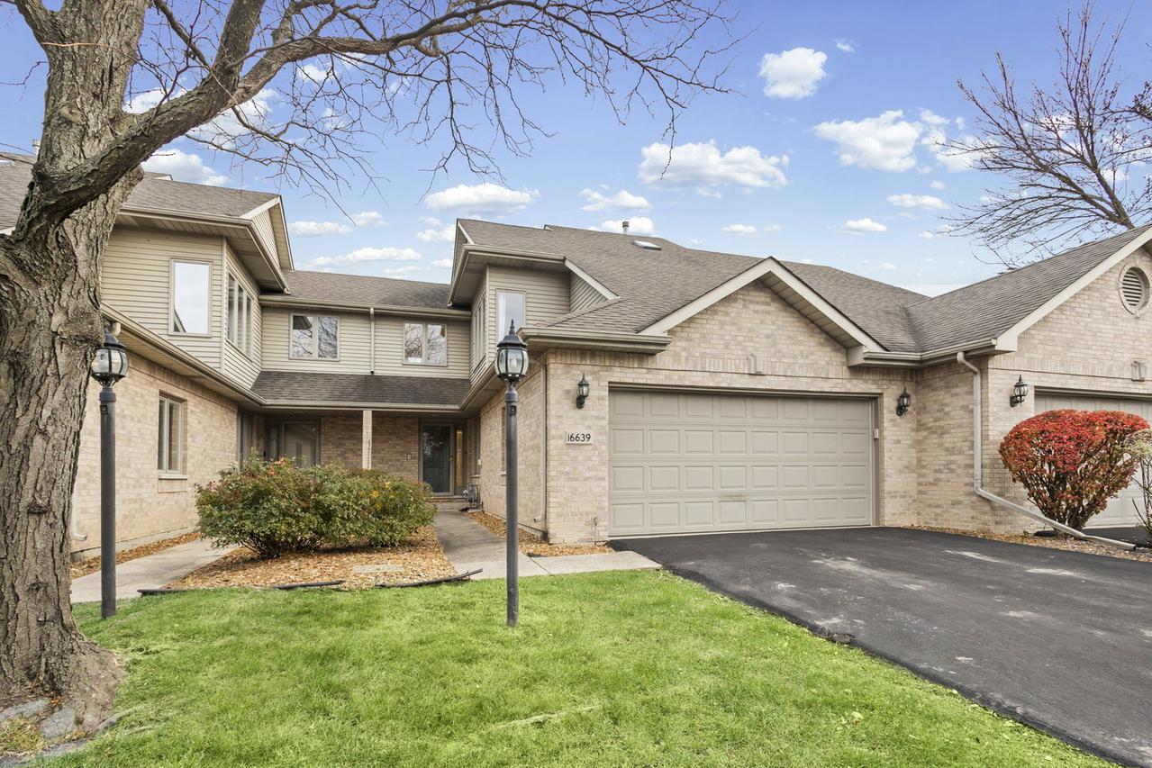 16639 Lismore Ct., Tinley Park, IL 60477