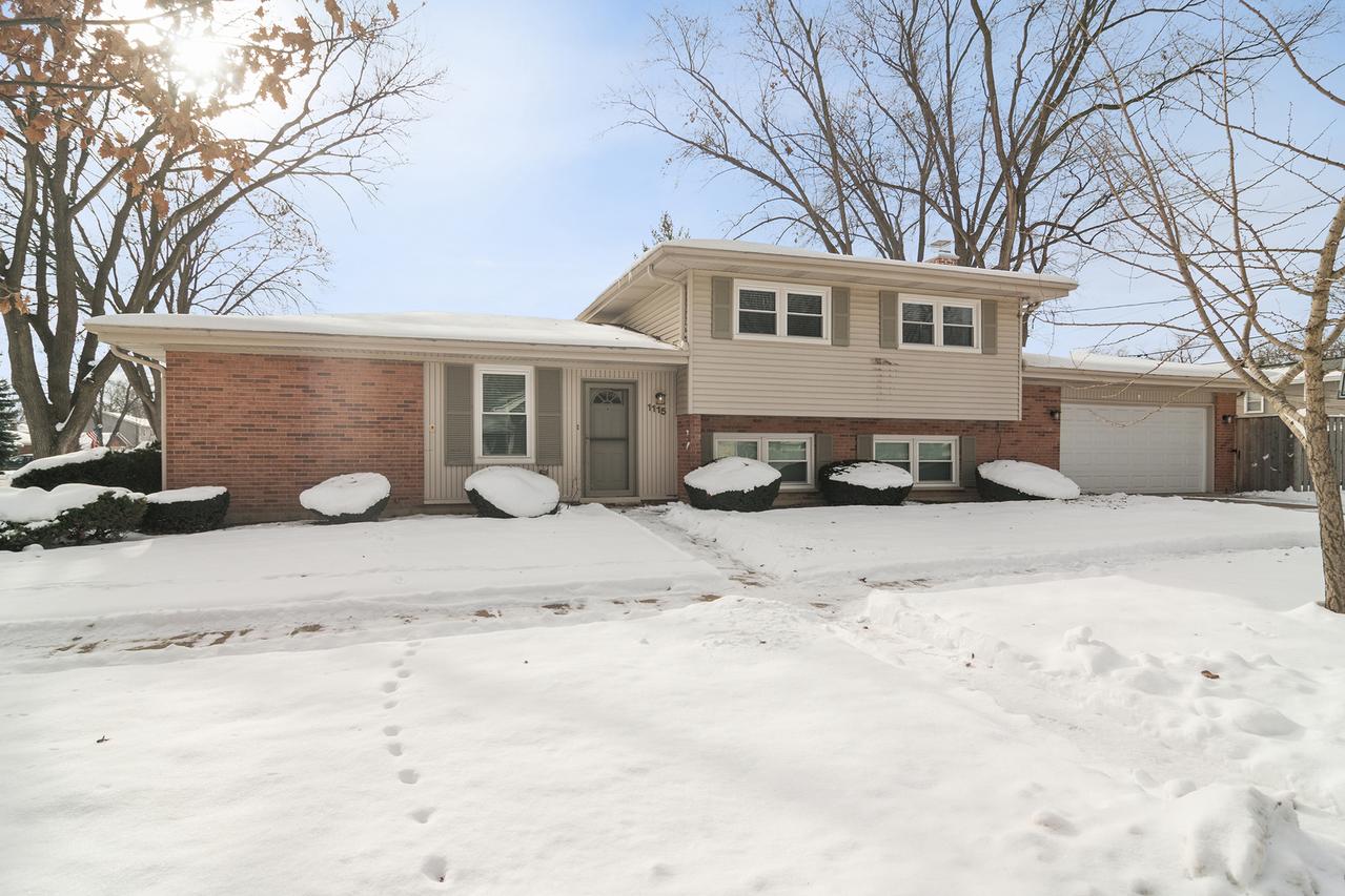 1115 E Orchard St., Arlington Heights, IL 60005