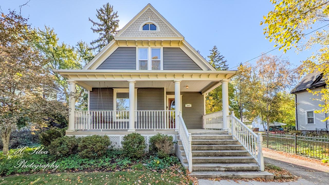389 Lincoln Ave., Woodstock, IL 60098
