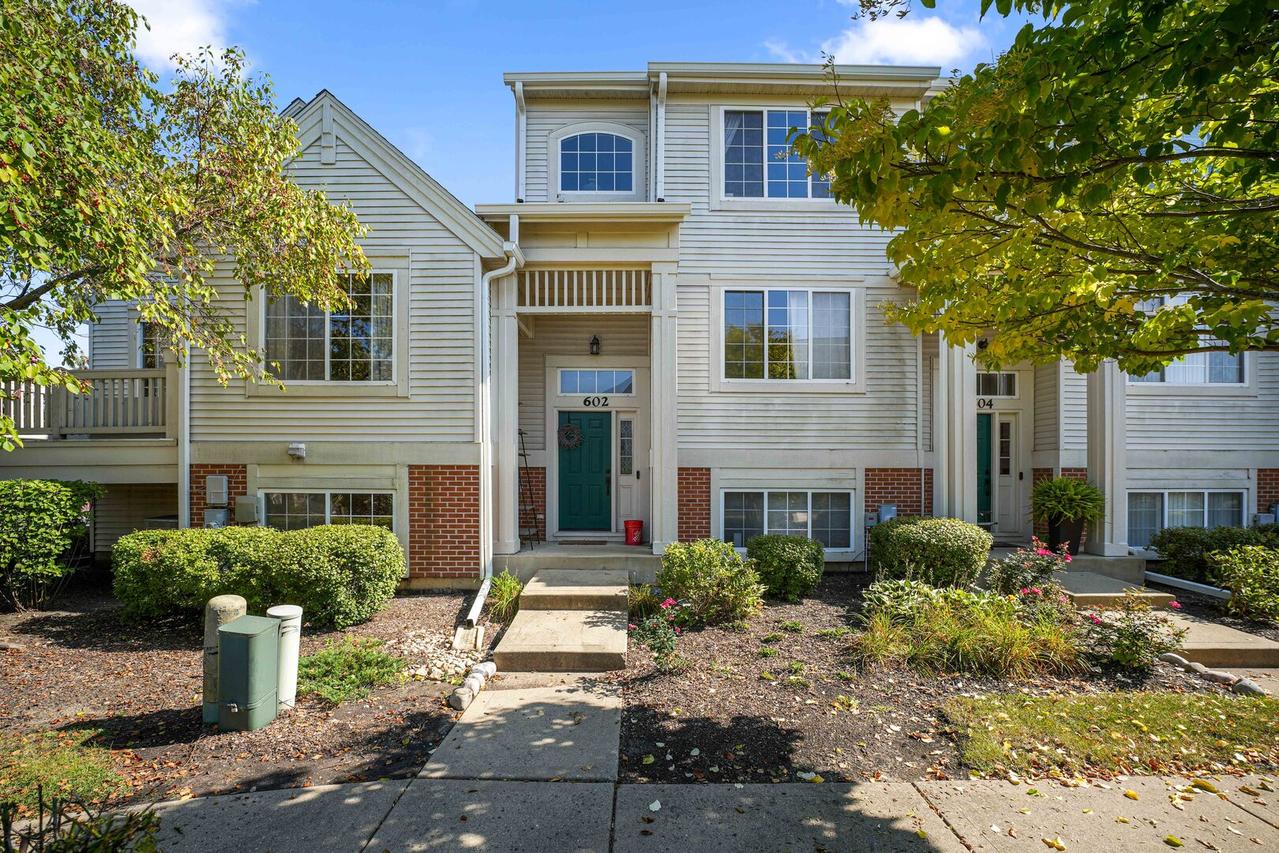 602 S Rosehall Ln., Round Lake, IL 60073