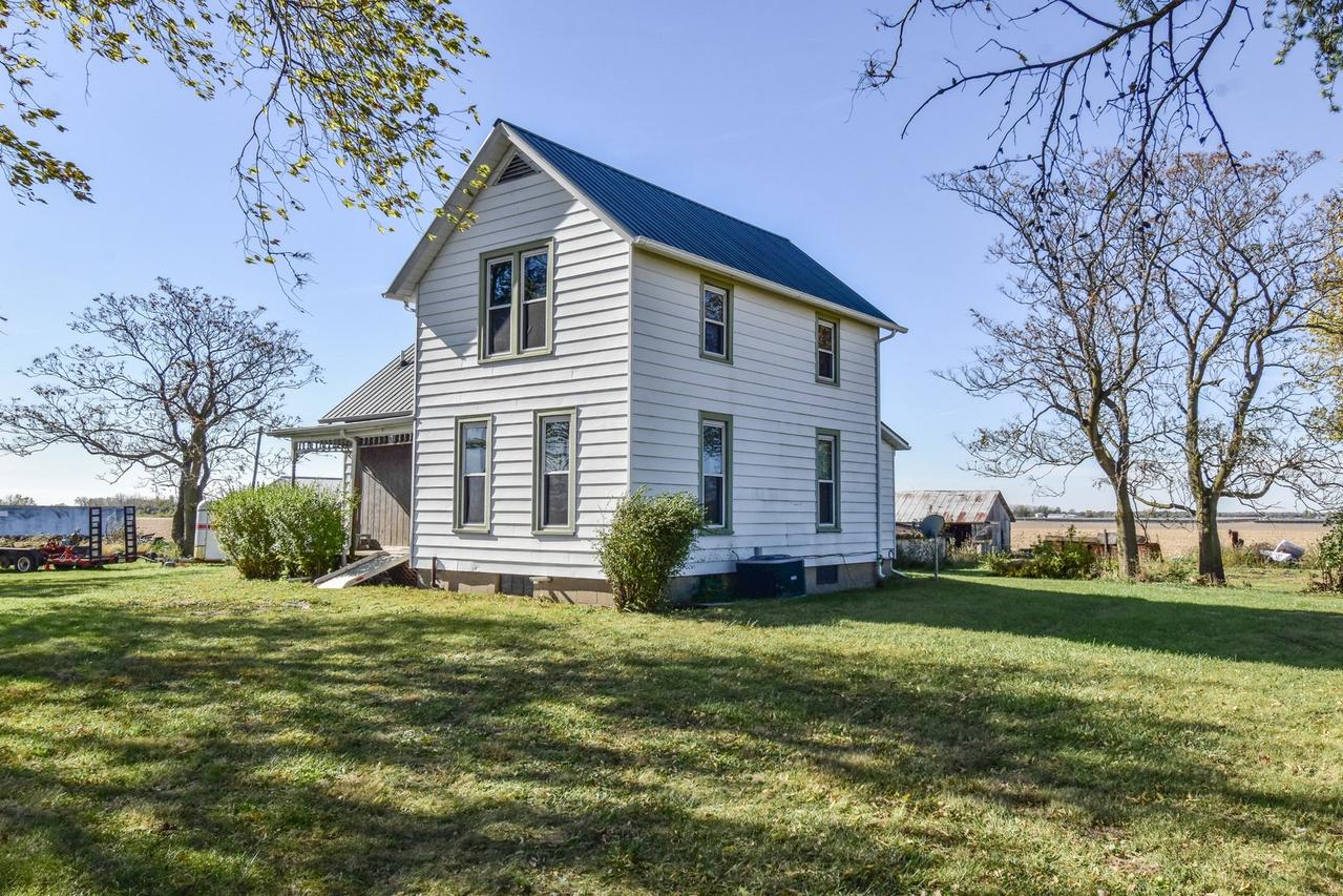 19877 N 1600 East Rd., Pontiac, IL 61764