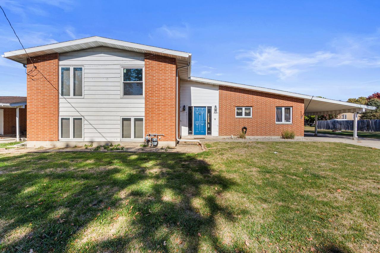 1554 S Pointe Dr., Rantoul, IL 61866