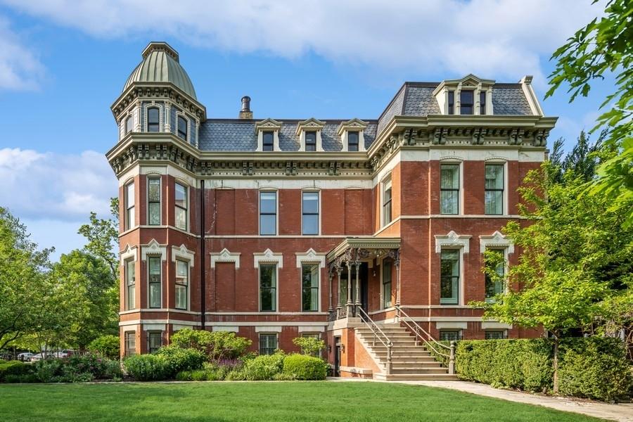 1407 N Hoyne Ave., Chicago, IL 60622