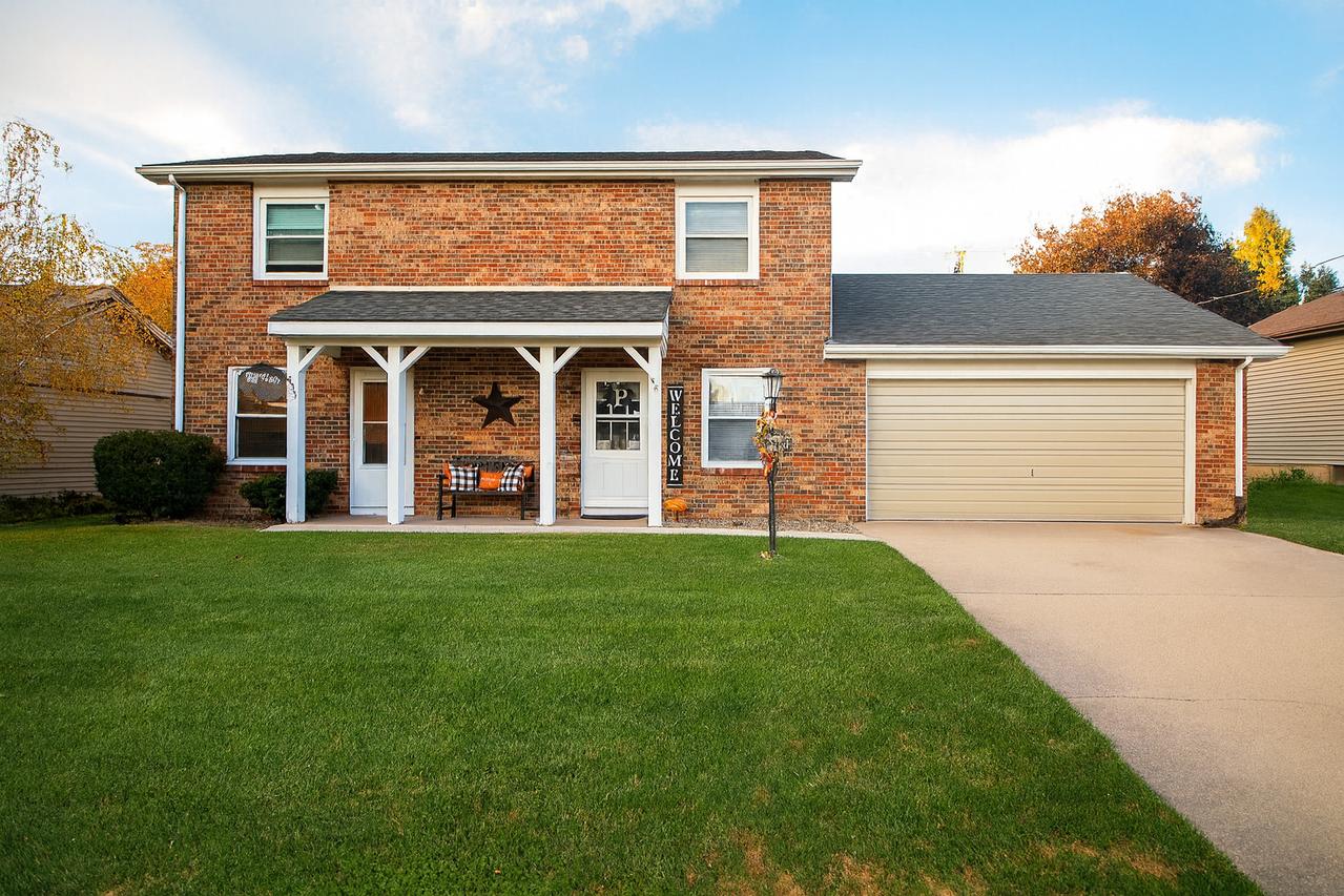 433-441 Apple St., Dixon, IL 61021