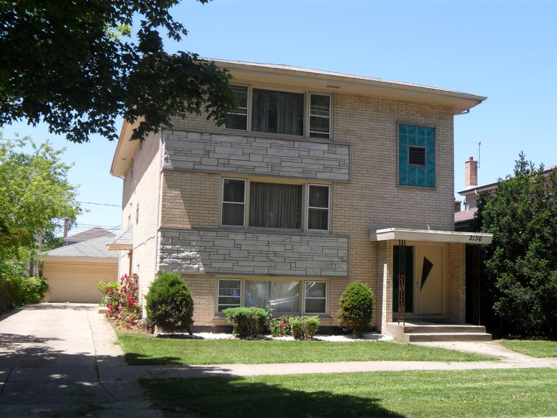 2136 N 74th Ct., Elmwood Park, IL 60707