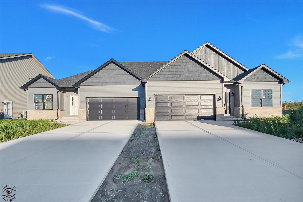 1195 S Farmstone Dr., Diamond, IL 60416