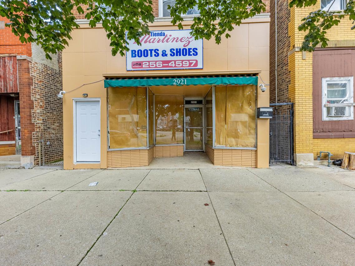 2921 S 49th Ave., Cicero, IL 60804