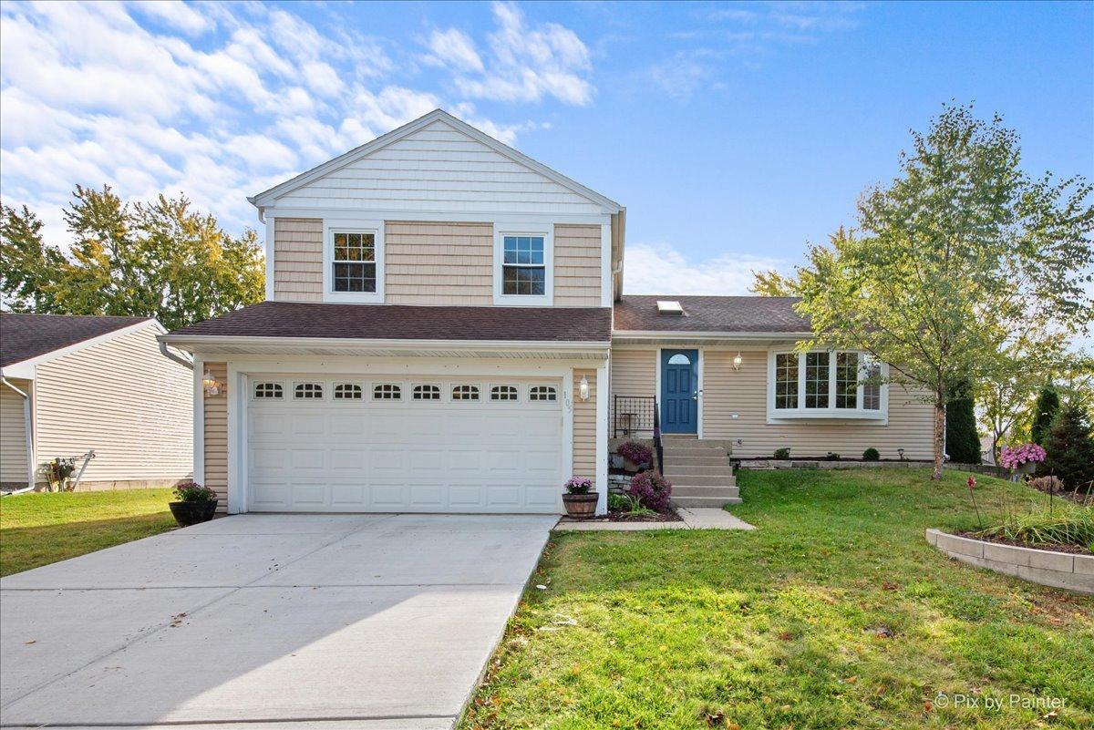 105 Canton Ln., Streamwood, IL 60107