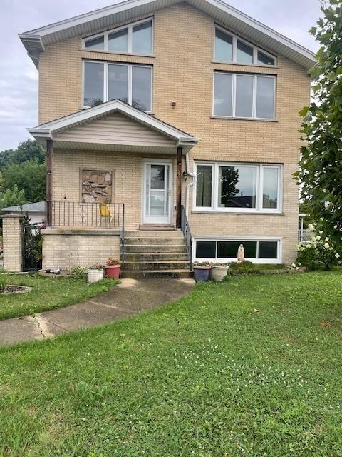 7332 Beloit Ave., Bridgeview, IL 60455