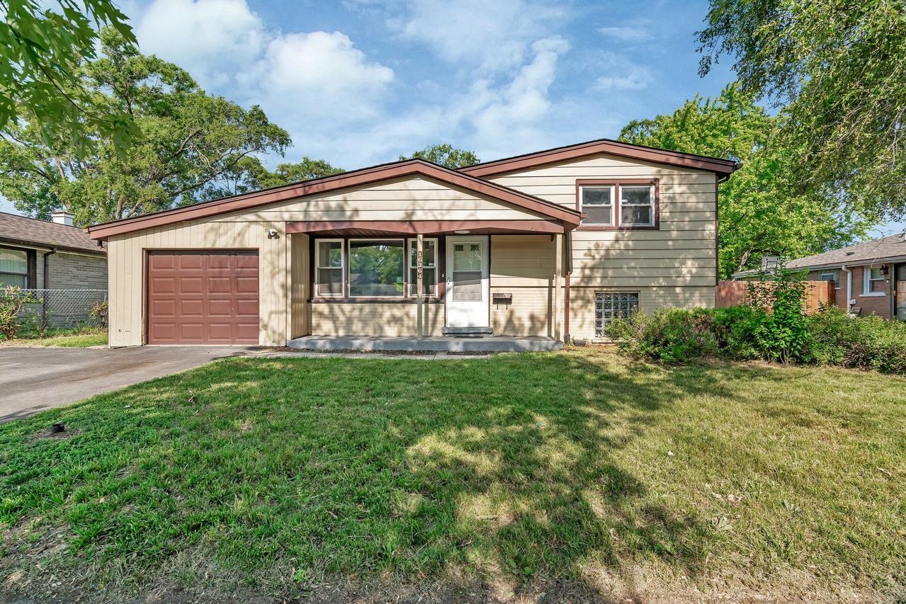 16364 California Ave., Markham, IL 60428