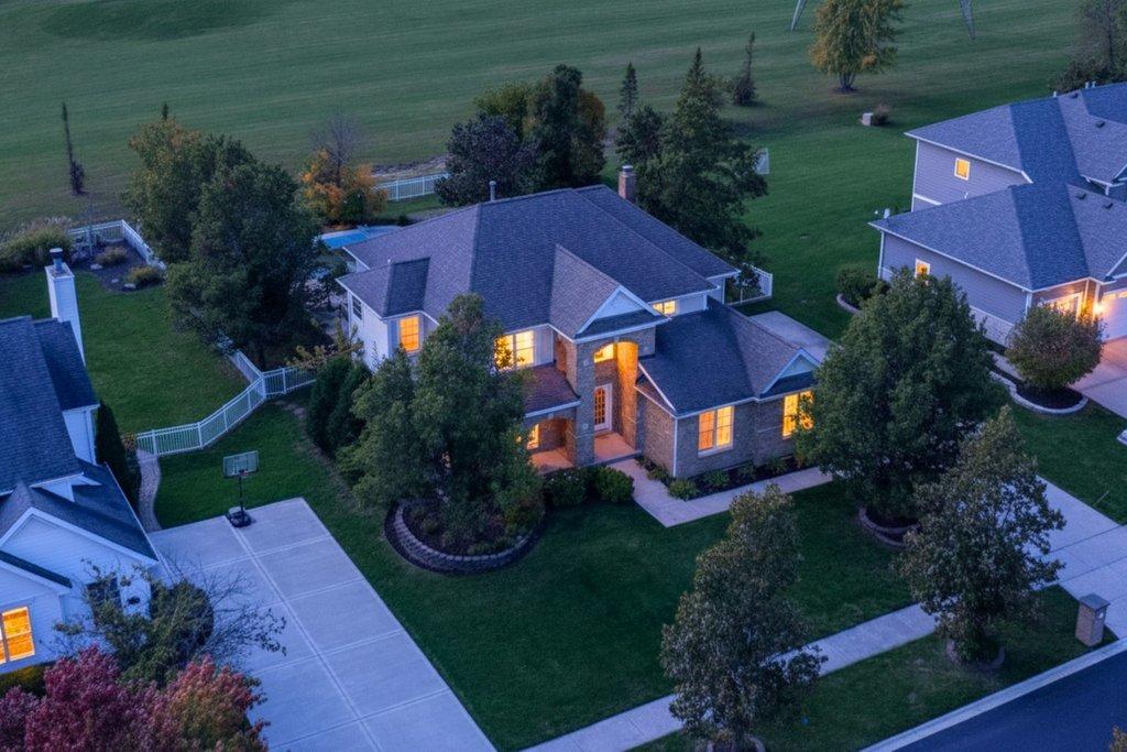 21454 English Dr., Frankfort, IL 60423