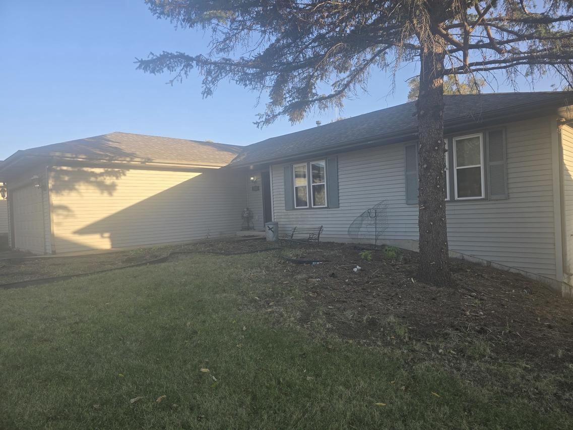 6043 Windsor Rd., Loves Park, IL 61111