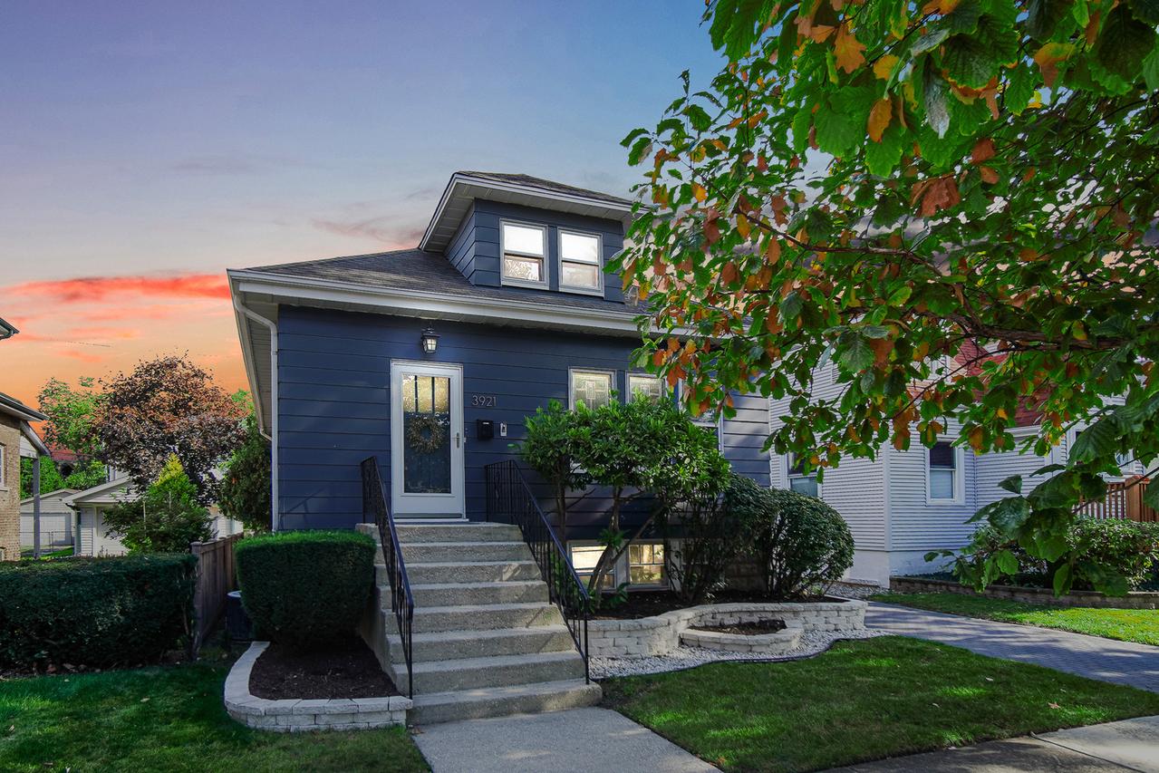 3921 Sunnyside Ave., Brookfield, IL 60513