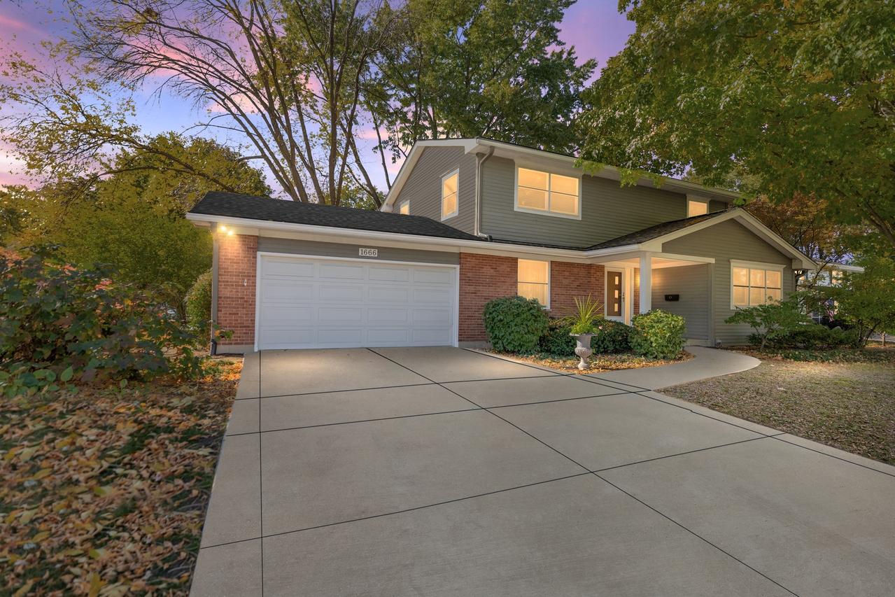 1666 Lin Lor Ct., Elgin, IL 60123