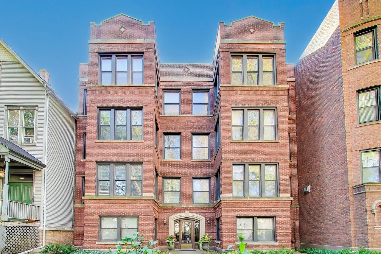 1447 W Warner Ave. #3W, Chicago, IL 60613