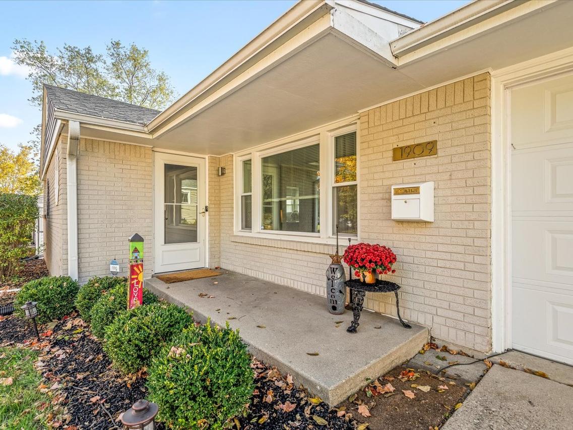 1909 23rd St., Rockford, IL 61108