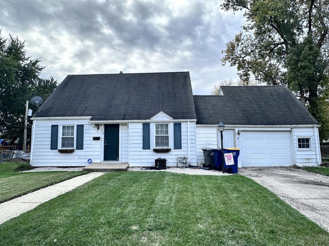 490 S Alfred Ave., Elgin, IL 60123