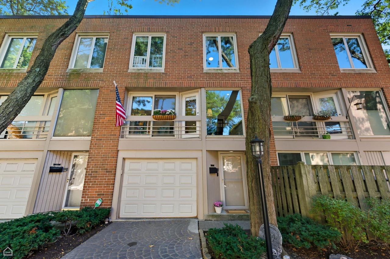 1812 N Dayton St., Chicago, IL 60614