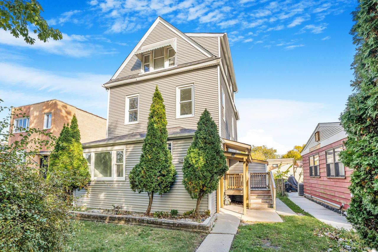 1633 Mcdaniel Ave., Evanston, IL 60201