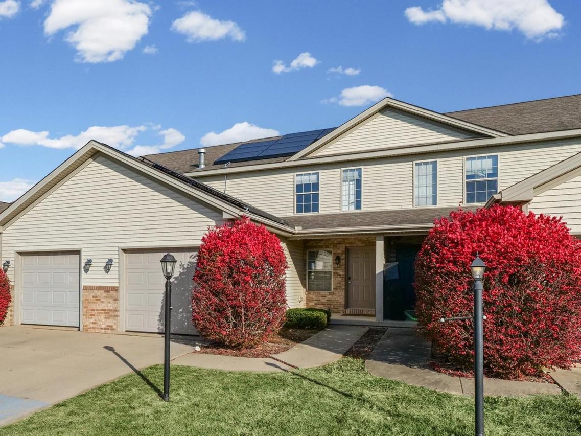 1424 Bluegrass Ln., Champaign, IL 61822