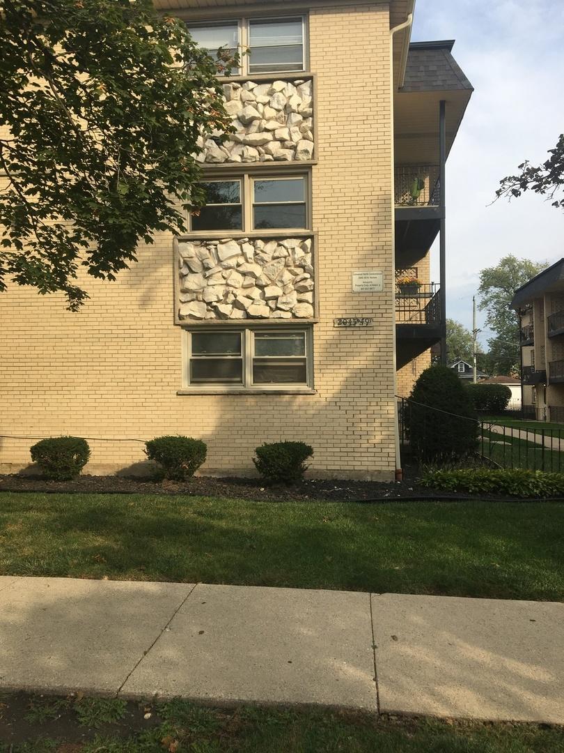 2045 N Harlem Ave. #1E, Chicago, IL 60707