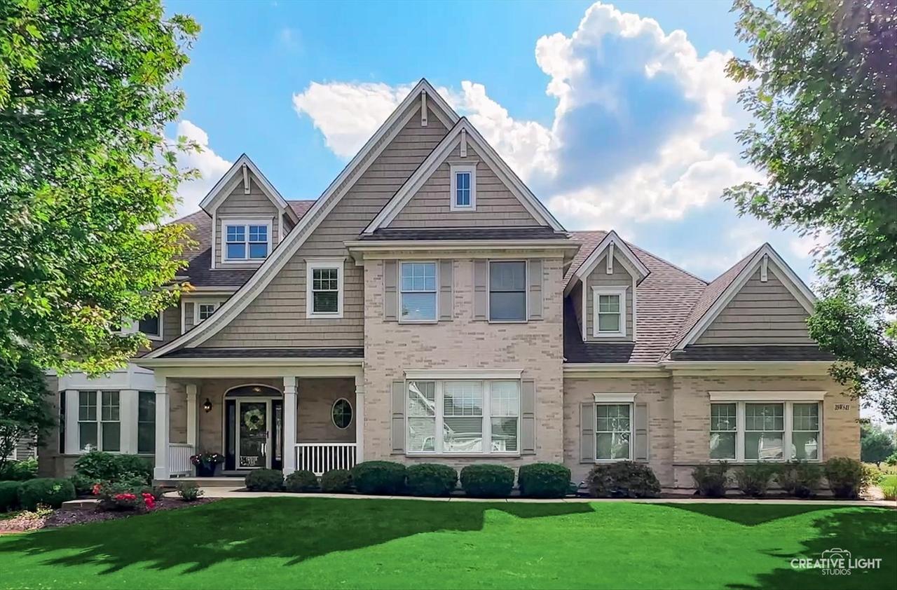 39W841 S Hathaway Ln., Geneva, IL 60134