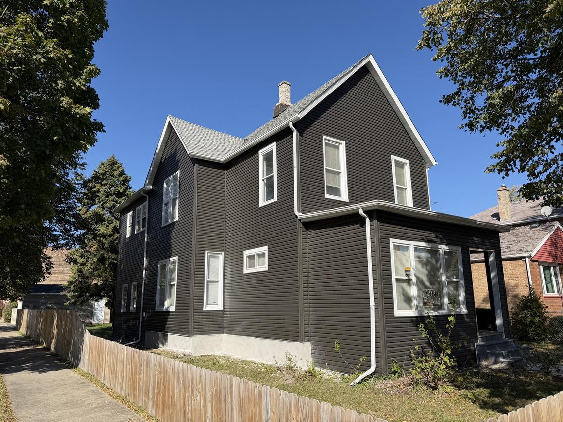 11258 S Church St., Chicago, IL 60643