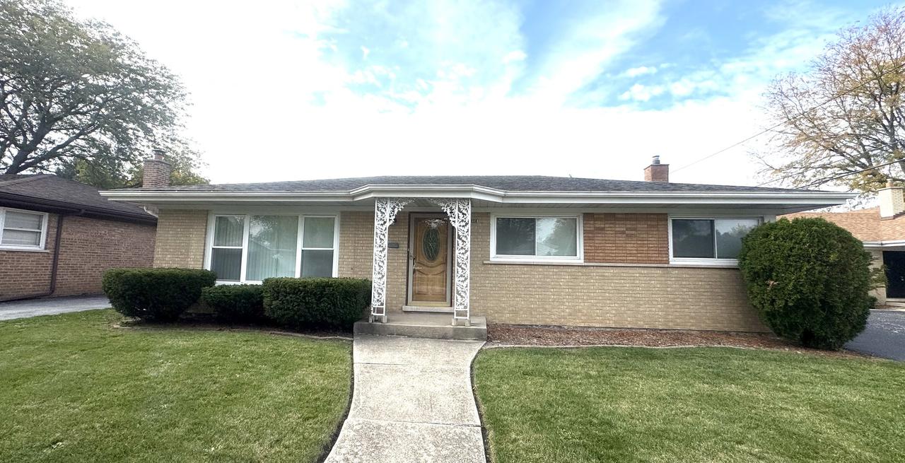 16856 School St., South Holland, IL 60473