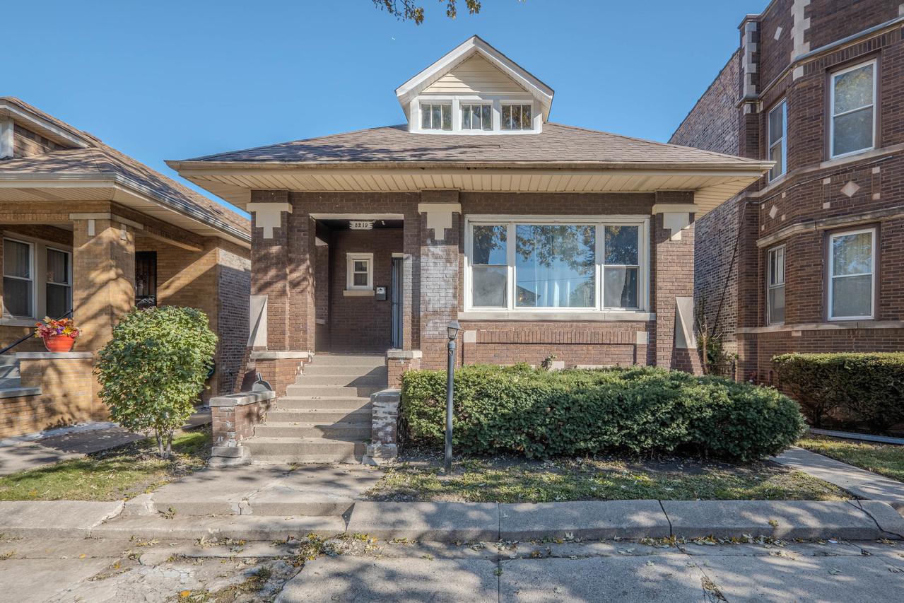 8219 S Throop St., Chicago, IL 60620
