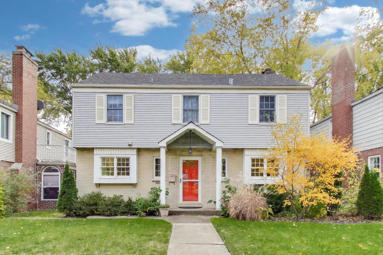 4665 W Peterson Ave., Chicago, IL 60646