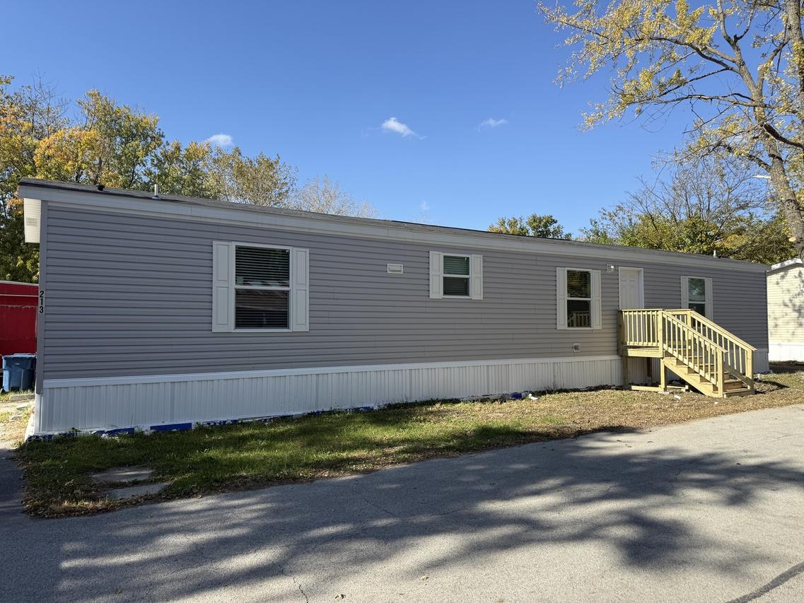 1712 S Dixie Hwy. #213, Crete, IL 60417