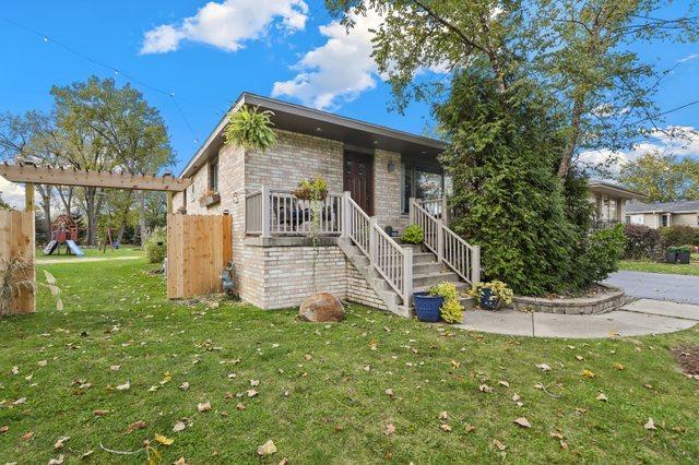 14224 Springfield Ave., Crestwood, IL 60418