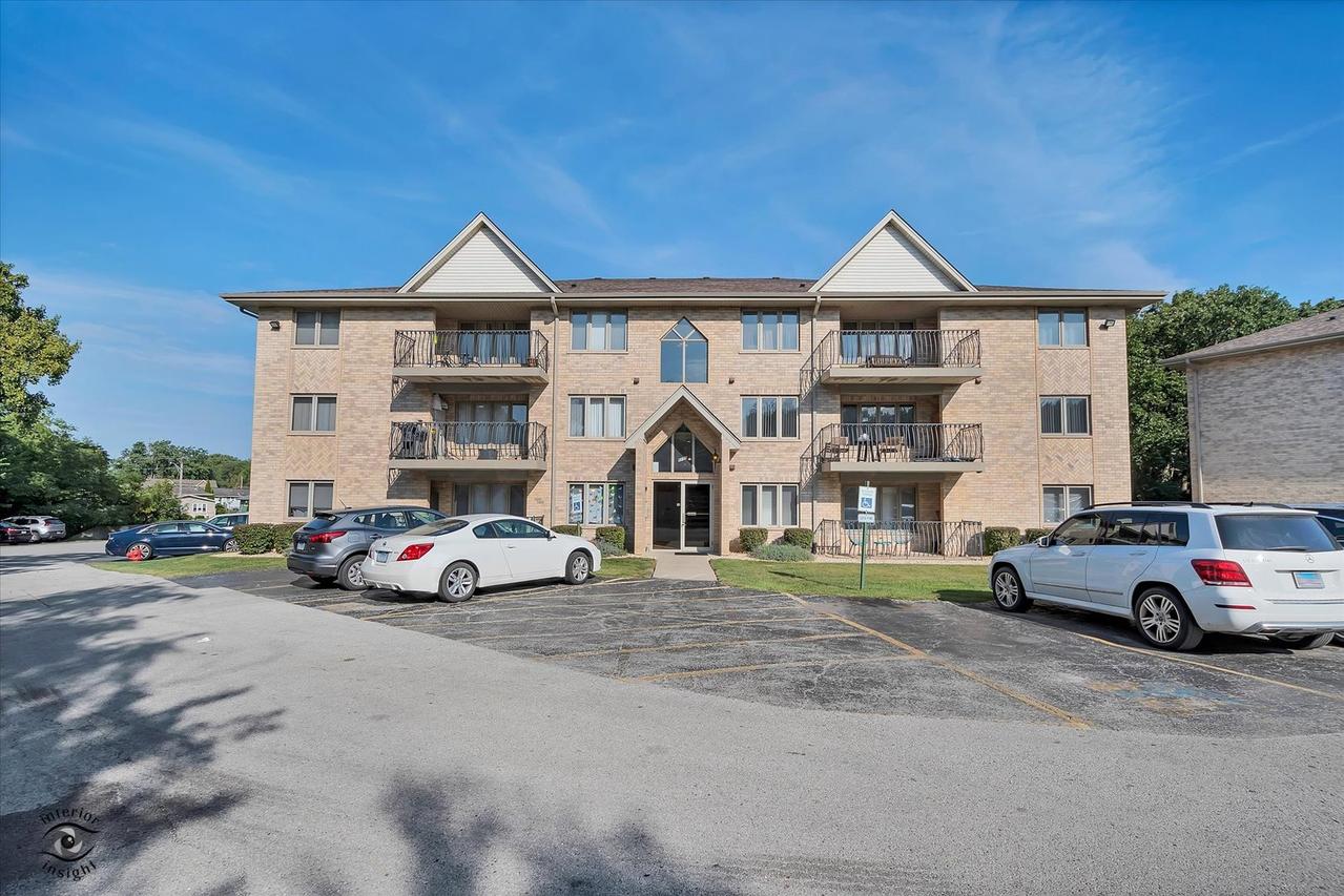 5150 Shadow Creek Dr. #4, Oak Forest, IL 60452