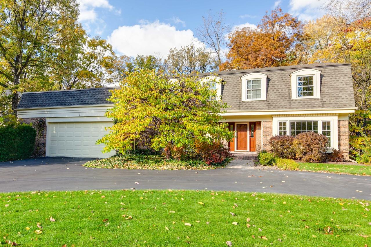 8 Royal Ct., Lincolnshire, IL 60069
