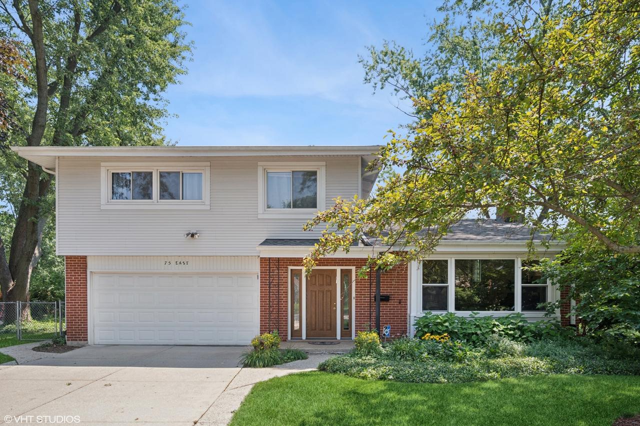 75 Mulberry East Rd., Deerfield, IL 60015