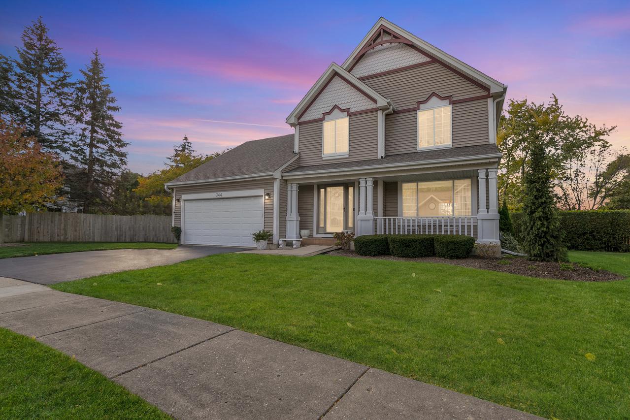 344 Rock Hall Cir., Grayslake, IL 60030