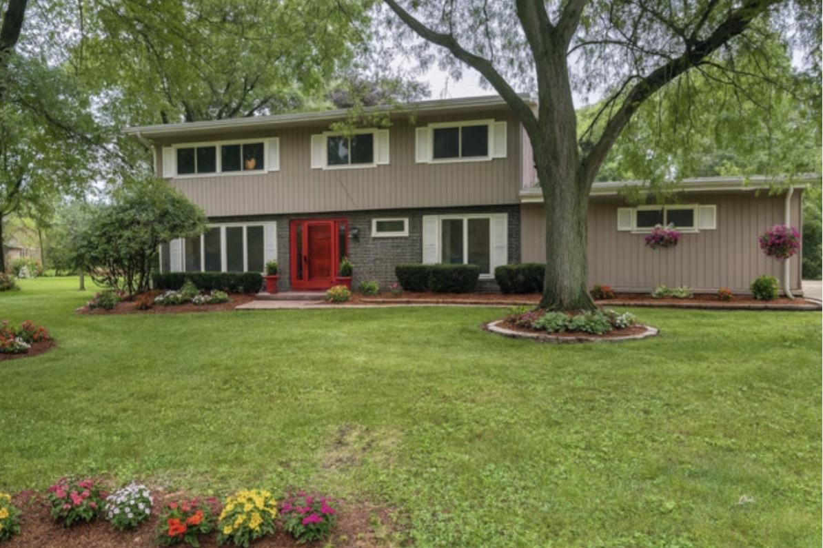 206 Julie Dr., Kankakee, IL 60901