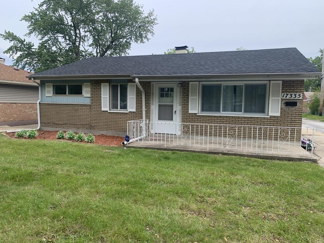 17335 Community St., Lansing, IL 60438