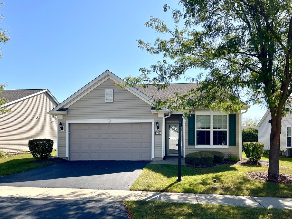 704 Flag Dr., Shorewood, IL 60404