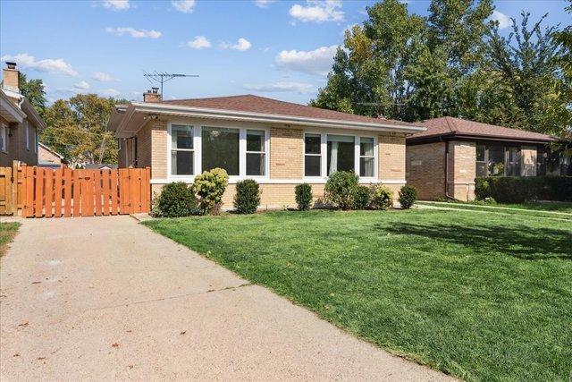 3836 W Estes Ave., Lincolnwood, IL 60712