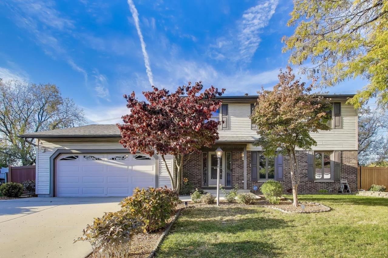 932 Kentucky Ln., Elk Grove Village, IL 60007