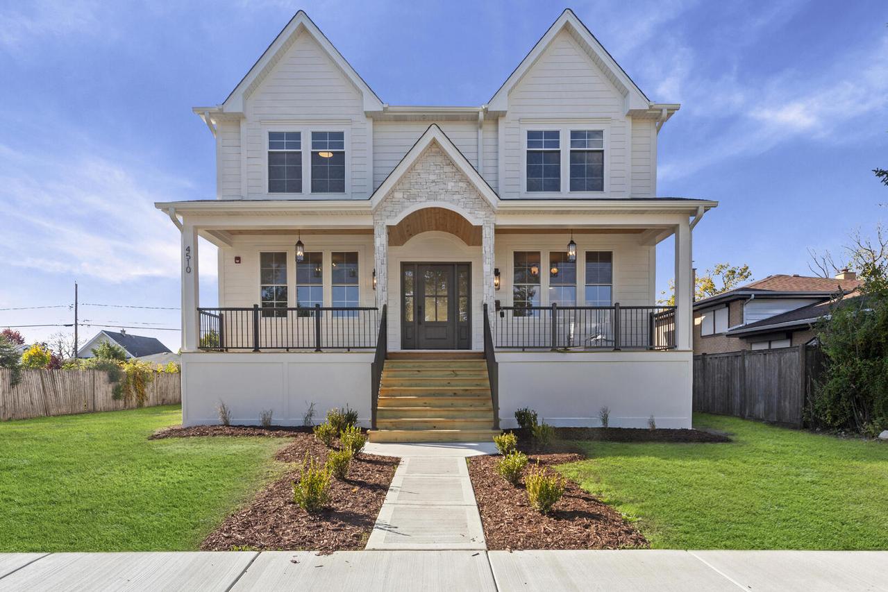 4510 Raymond Ave., Brookfield, IL 60513