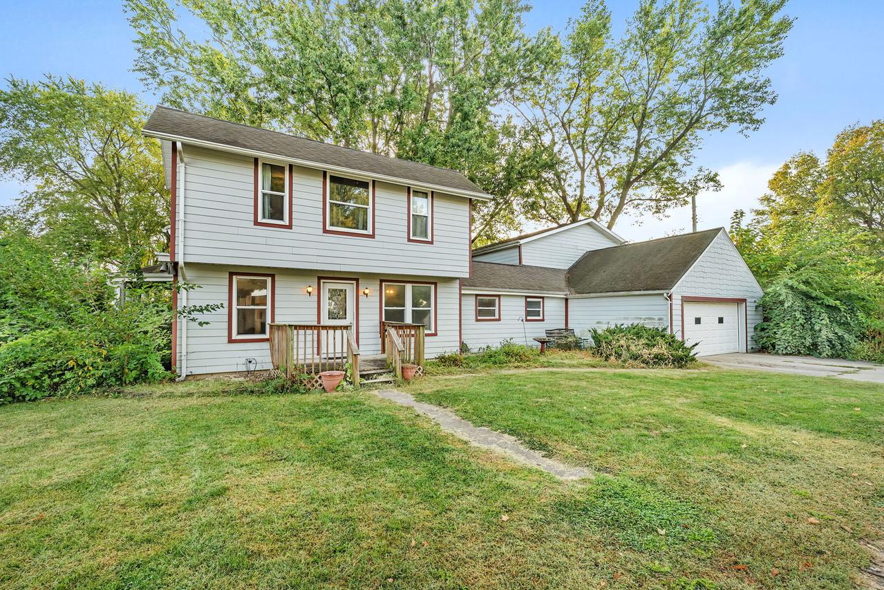 1636 N 4012th Rd., Earlville, IL 60518