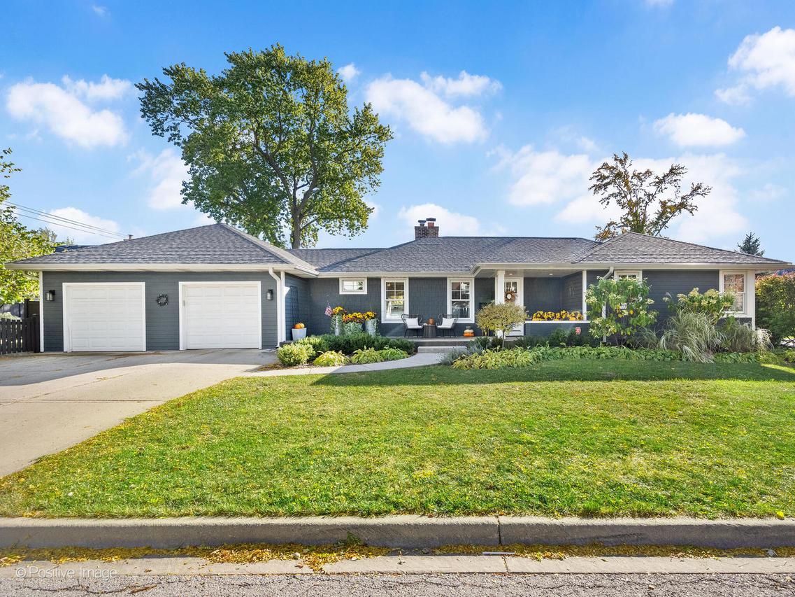 448 W Vallette St., Elmhurst, IL 60126